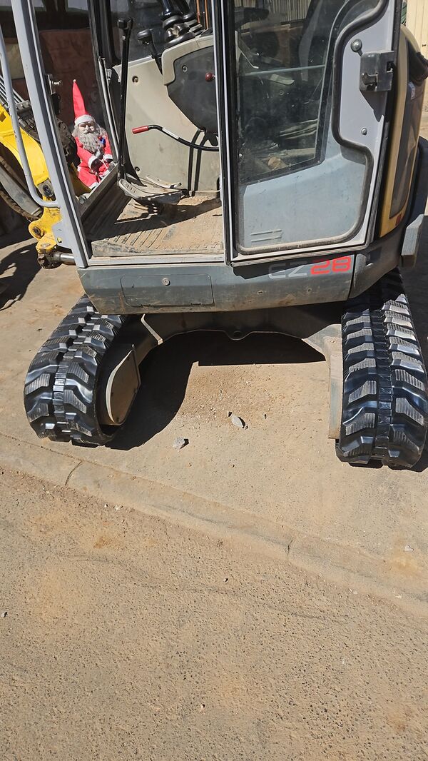 Gummiketten 300x52,5x82W für Wacker-Neuson EZ28