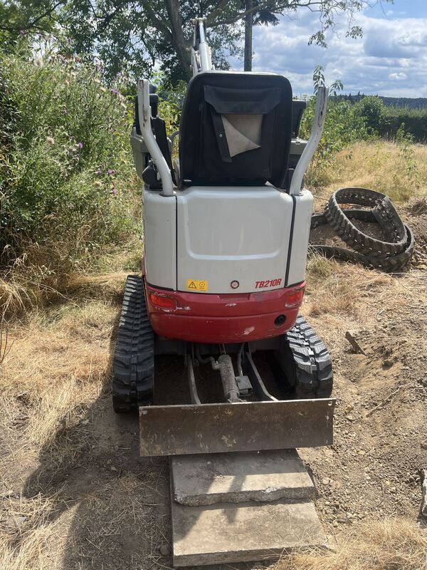 Gummiketten 180x72x40K für Takeuchi TB210R