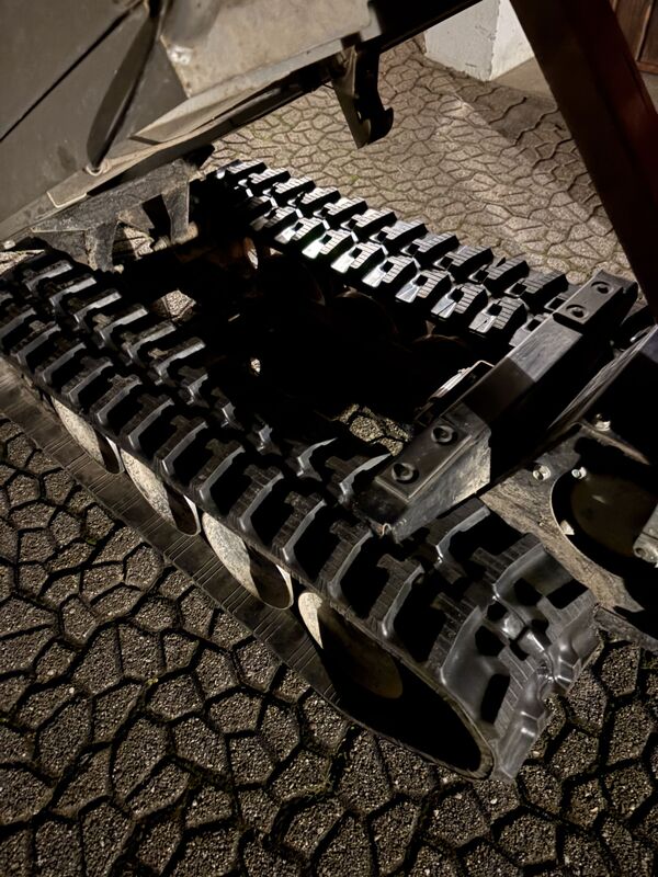 Gummiketten 180x60x37 für Honda HP500 Carrier